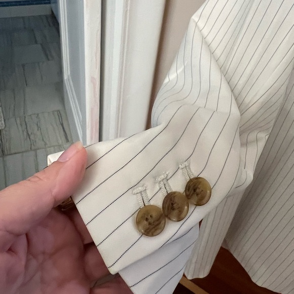 Banana Republic Suit , cream and gray pinstripe - Picture 8 of 10